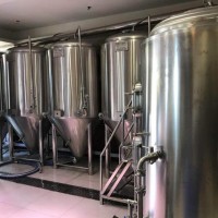 日产1000升的啤酒酿酒设备生产工厂 酿造啤酒的设备