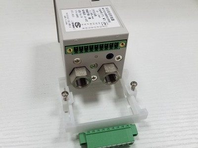 AZBIL山武质量流量计 CMS0002BSRS20010C图3