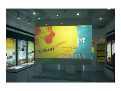展厅 餐厅 商场门店 广告展览展示 玻璃亚克力橱窗全息投影膜图2