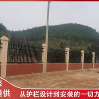 北海工地围墙栏杆 宿舍区蓝白色栅栏 广西学校防爬护栏批发