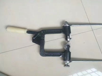 双边倒角器_电动仿形磨轨机_铁路工程机械图1