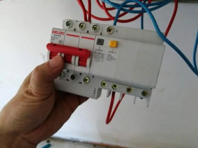 太原市24小时电工上门、灯具安装、电路维修图1