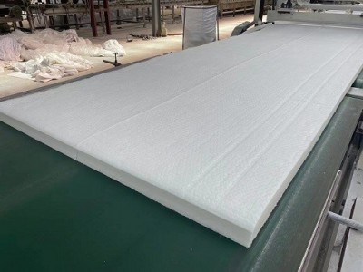 硅酸铝填充耐火棉陶瓷纤维毯 轻质保温纤维毯厂家