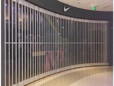 铝合金折叠门图2