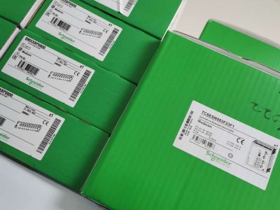 BMXEAE0300	3通道SSI 编码器接口模块，28点端子块图3