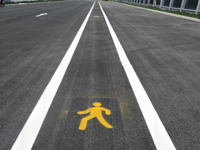 苏州人行道划线一米价格 苏州人行通道斑马线画线价格图2