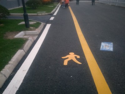 苏州工厂人行道标线颜色 人行通道画线宽度 苏州划线报价图3