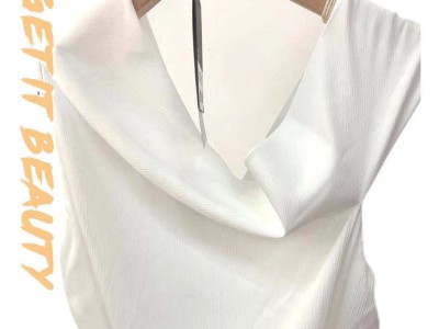 温碧霞代言IRENENA服装品牌一字肩白色连体裤抹胸直筒裤图3