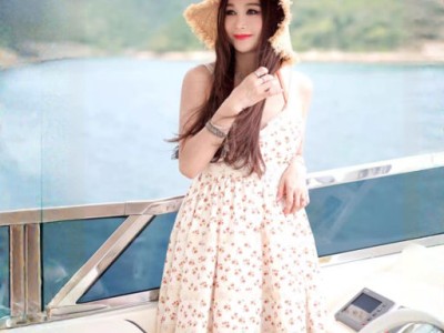 IRENENA女装温碧霞自创品牌碎花小清新短裙V领分袖连衣裙图1