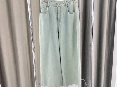 温碧霞代言IRENENA服装春季新款蕾丝蓝色阔腿牛仔裤图2