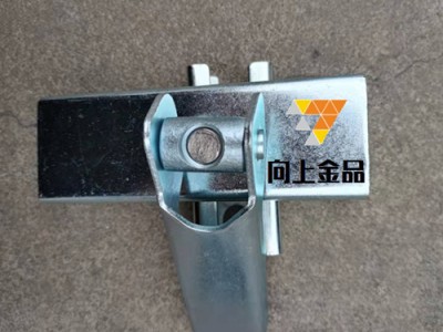 夹持器 角铝，不锈钢螺栓紧固件固定裙板不脱落