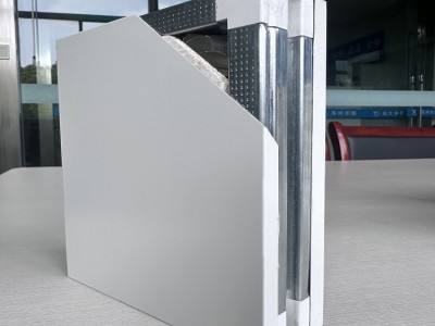 净化彩钢板涂层老化的常见表现图3